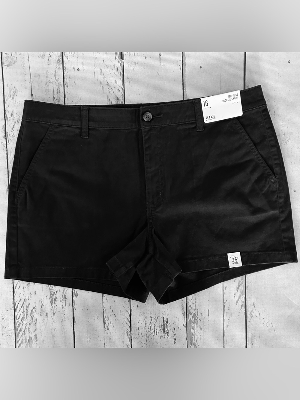 Sz 16 a.n.a Black Mid-Rise Shortie Shorts 99% cotton NWT